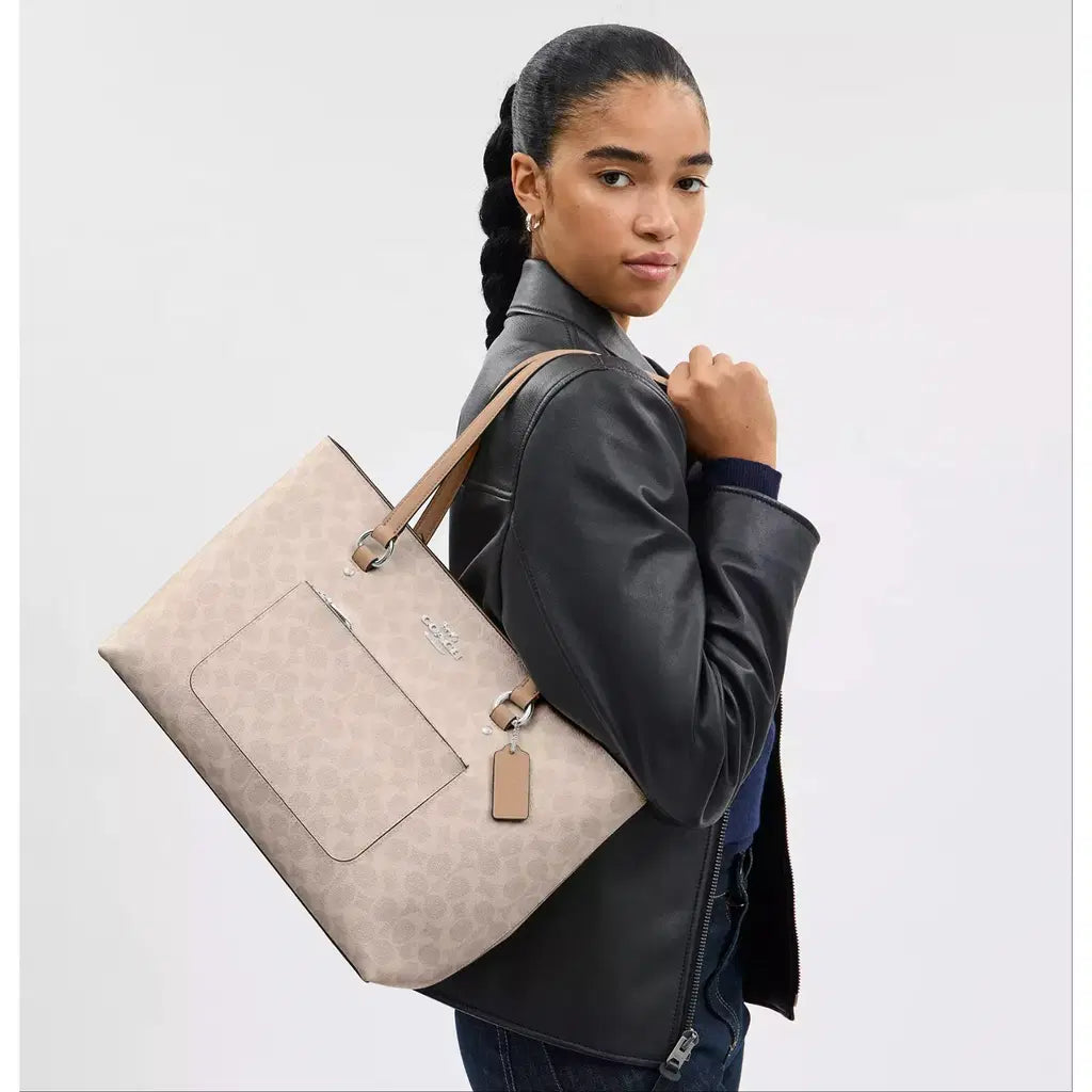Coach Station Tote Bag In Signature Canvas