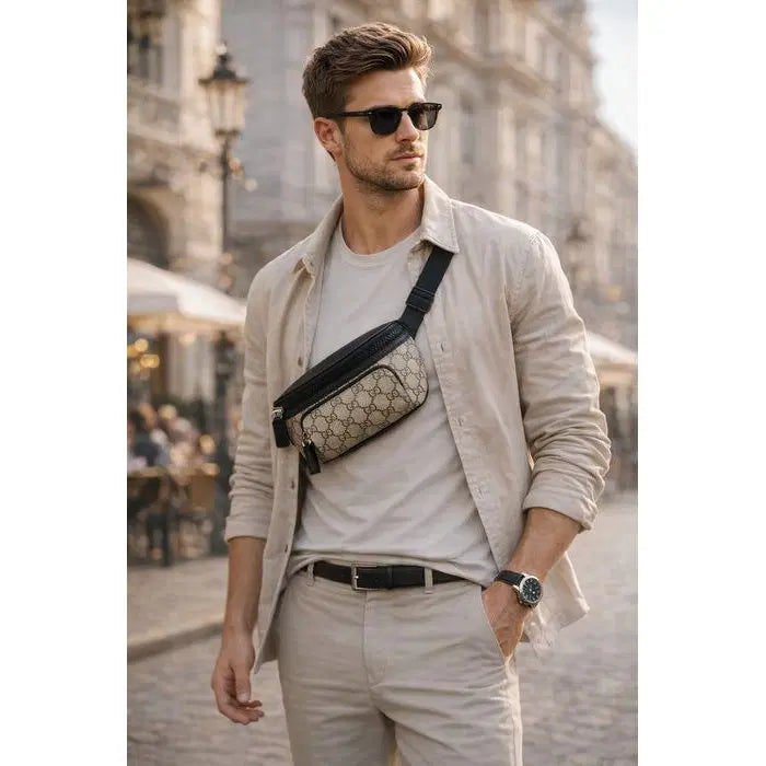 GUCCI GG Supreme Canvas Unisex Belt Bag